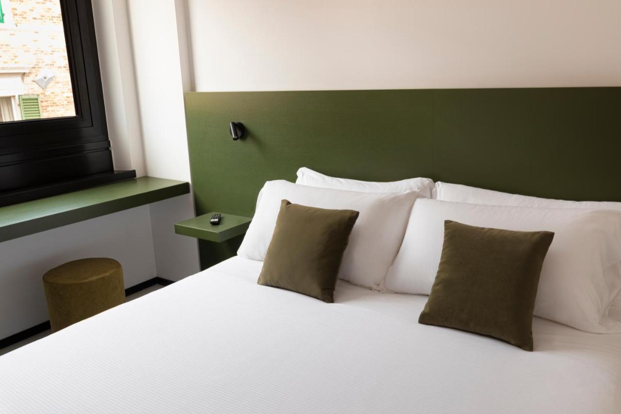 The City Hotel アンコーナ エクステリア 写真