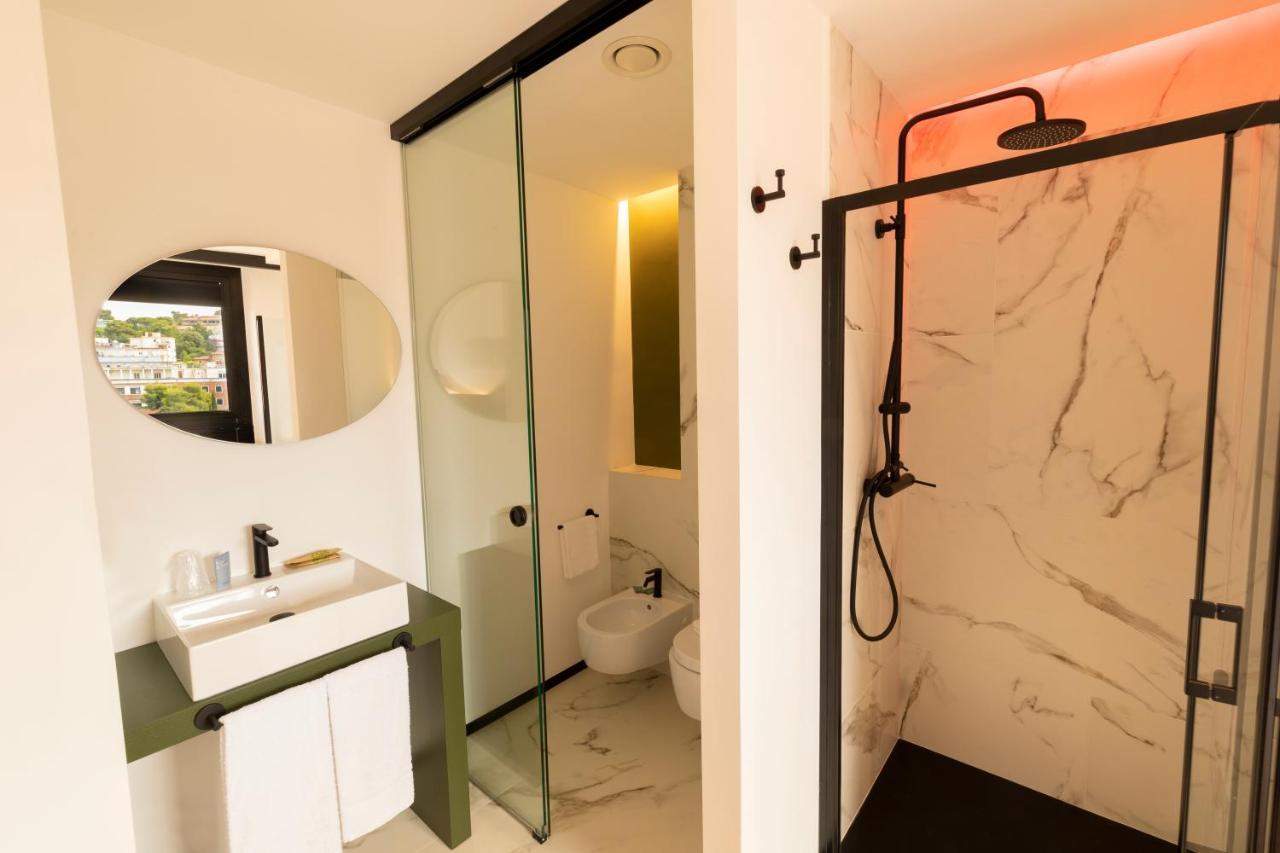 The City Hotel アンコーナ エクステリア 写真