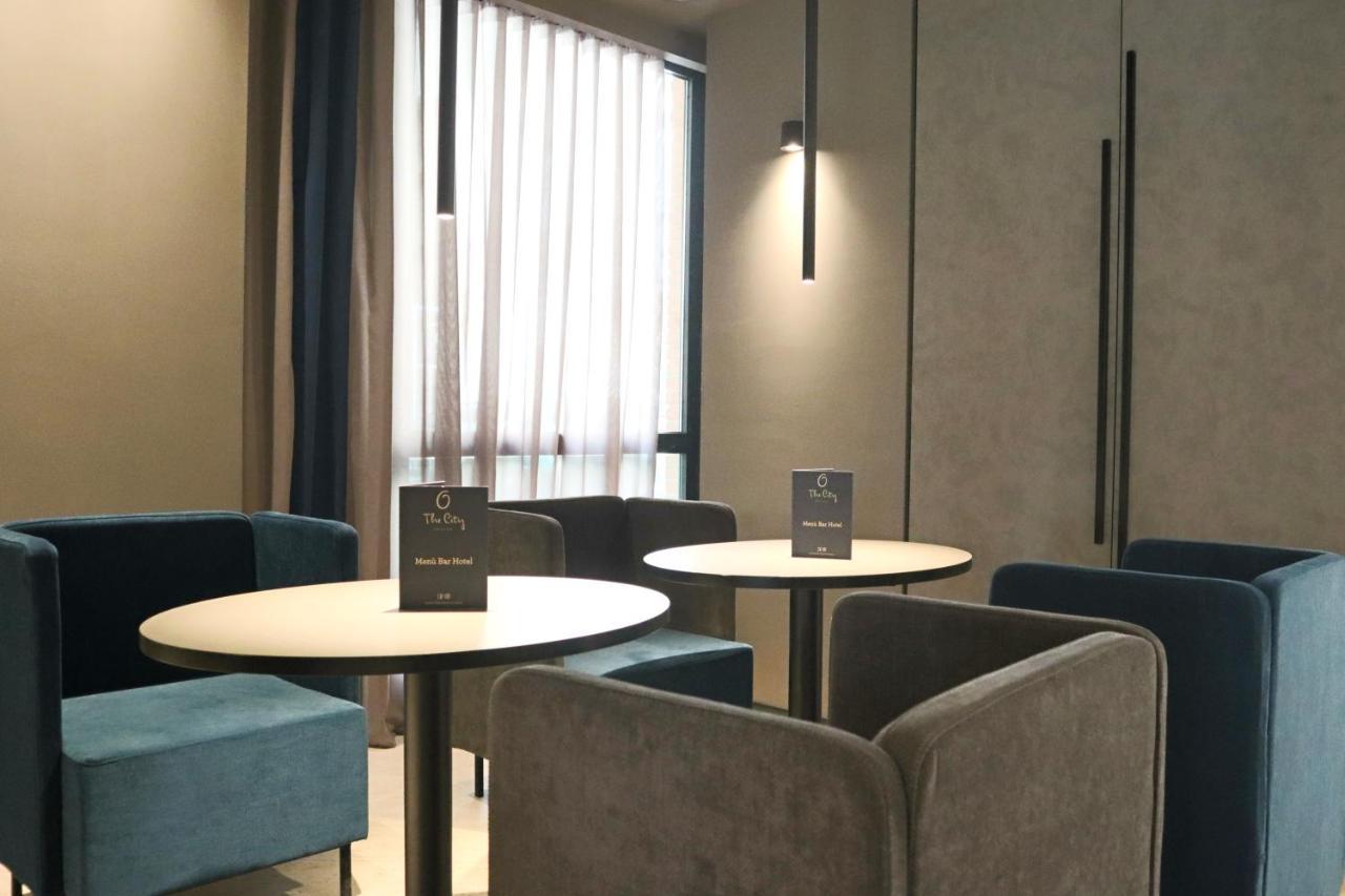 The City Hotel アンコーナ エクステリア 写真